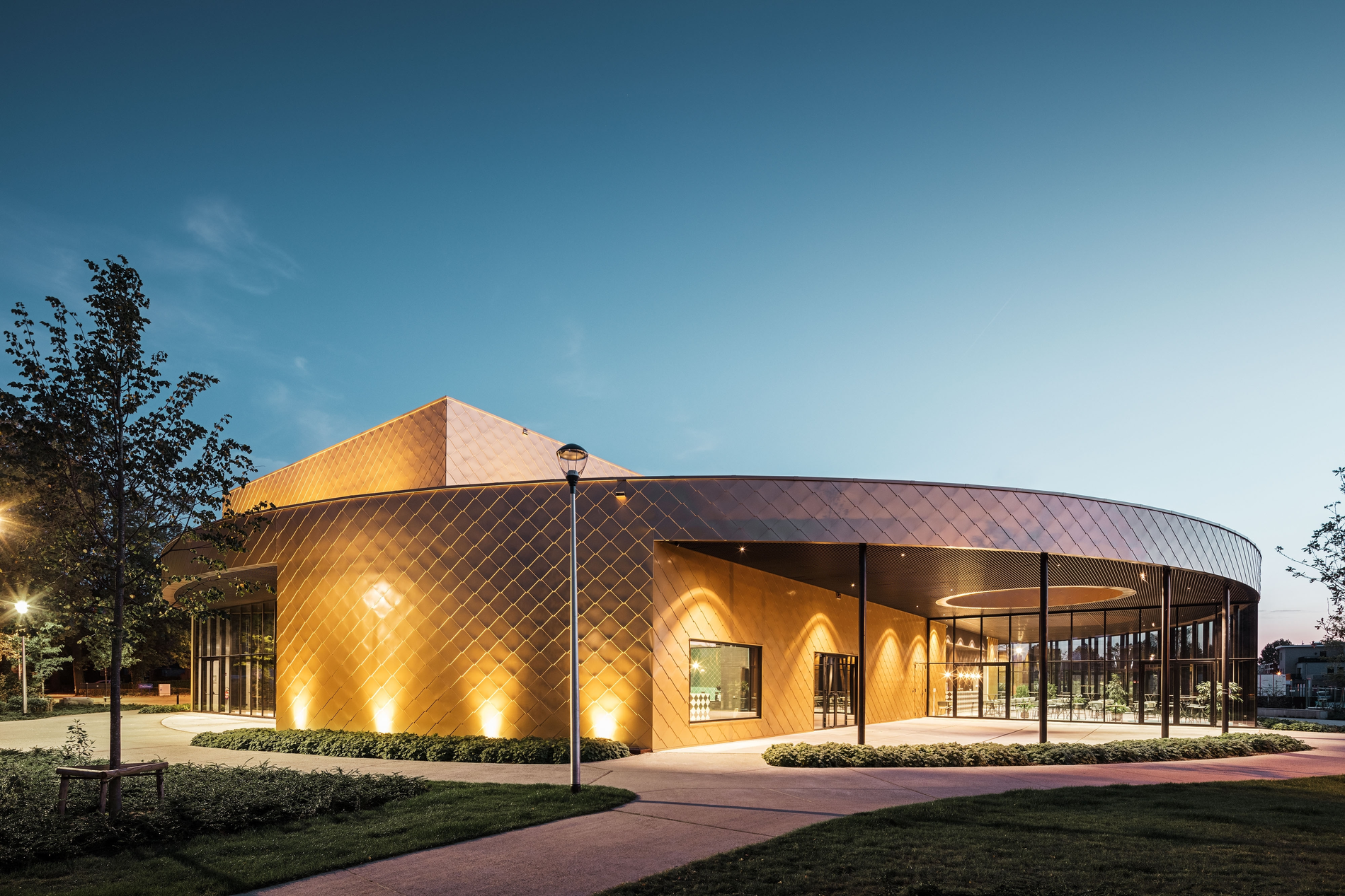 Des détails ingénieux et une grande liberté créative : tels sont les atouts de Prefa pour séduire les architectes 1