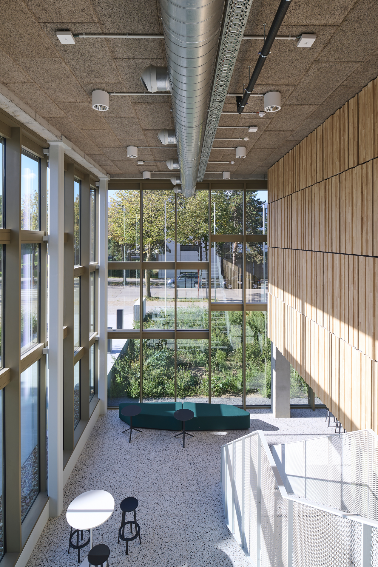 KUBES : une architecture convaincante avec des menuiseries en aluminium abouties sur le plan esthétique et technique 1