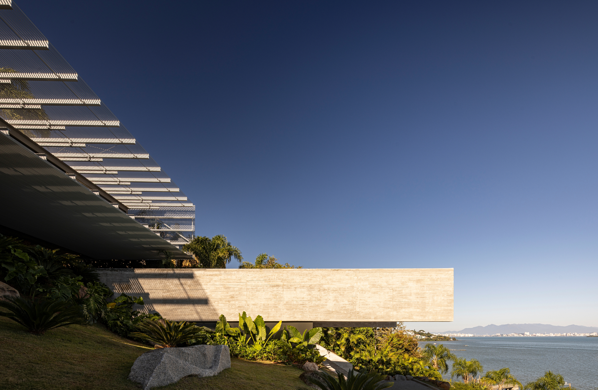 INNOVANTE : la Casa Ponte brésilienne de TETRO Arquitetura 2