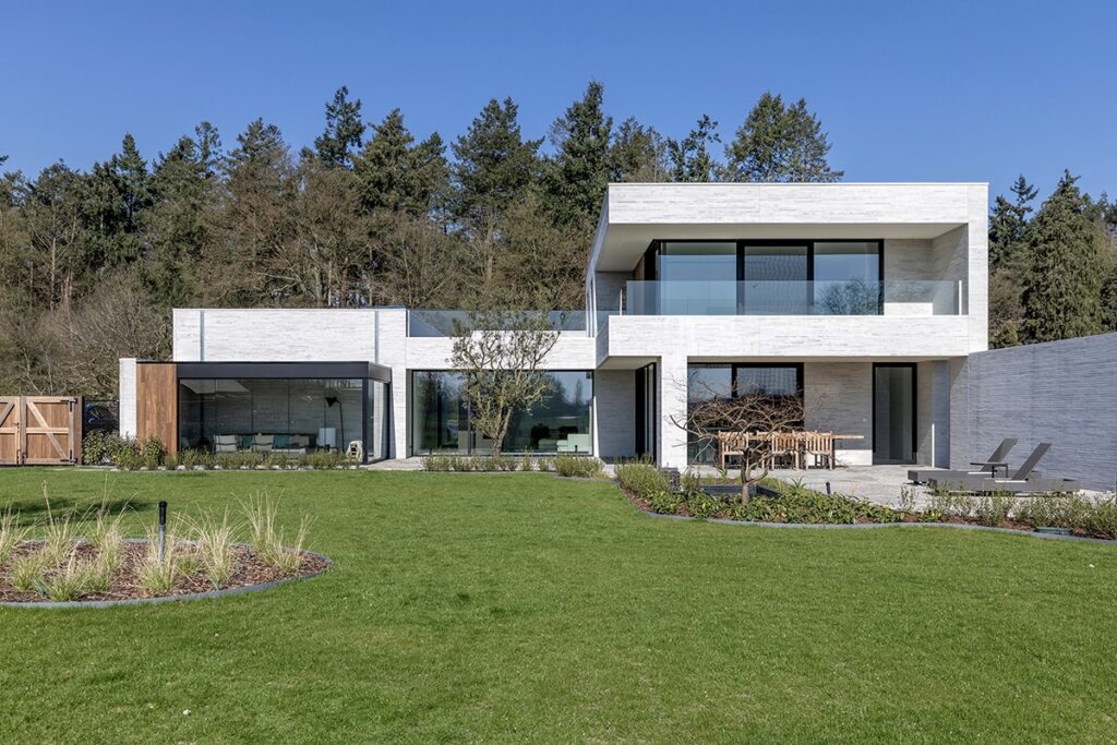 Techniek en beleving verenigd in moderne woning 2