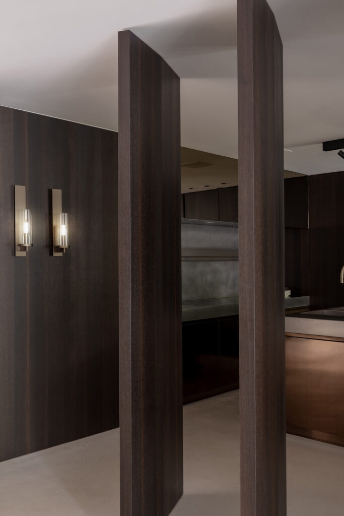 KREON EN DENNIS T’JAMPENS VERTALEN ARCHITECTURALE PRINCIPES NAAR EEN DECORATIEVE WANDLAMP 1