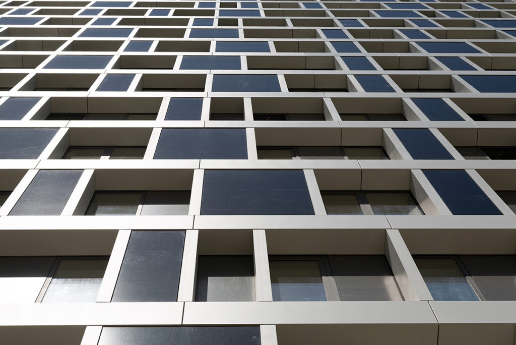 Bernini Rotterdam: Aluminium maatwerk voor dynamische woontoren 1